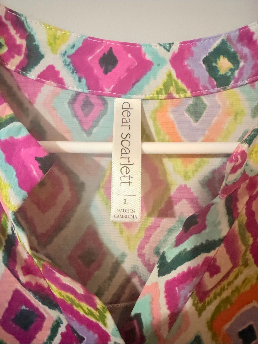 Dear Scarlett vibrant Geometric Button-Front Women's Top - Picture 3 of 5